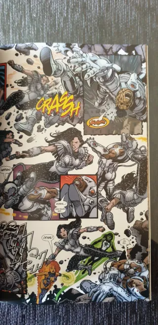 EL REGRESO DE DONNA TROY (DC Cómics)