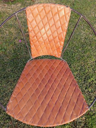 Set sillas bajas de diseño, cuero y metal (únicas)