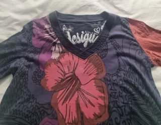 Camiseta Desigual flores manga larga
