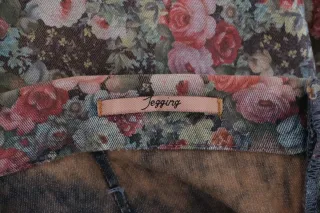 Pantalón floral marrón y multicolor. Talla 42