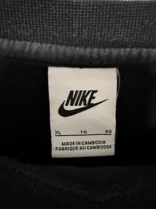 Sudadera Nike Negra Vintage Logo Bordado