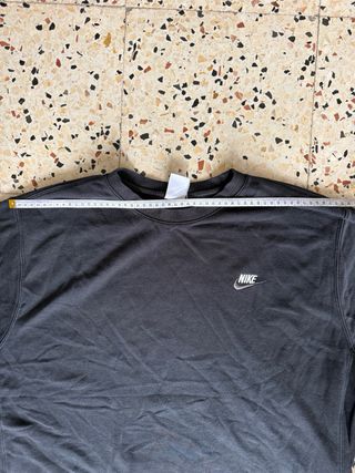 Sudadera Nike Negra Vintage Logo Bordado