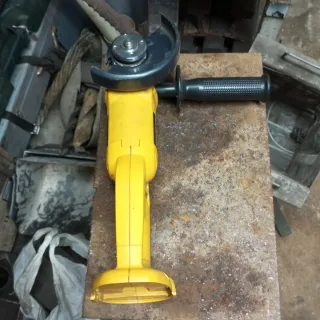 Radial a batería Dewalt DC410 18V