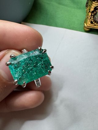 Sterling Silver Ring 925 with an Emerald Stone