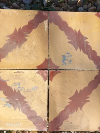 Baldosas antiguas decoradas