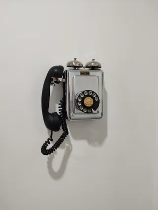 Teléfono antiguo Standard Electrica pared