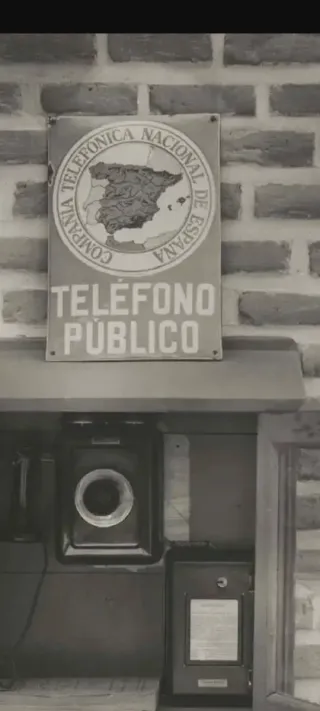 Teléfono antiguo Standard Electrica pared