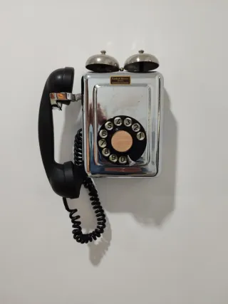Teléfono antiguo Standard Electrica pared
