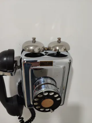 Teléfono antiguo Standard Electrica pared