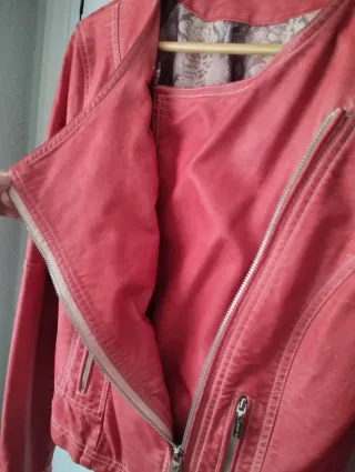 Chaqueta motera Laura J Roja Talla L