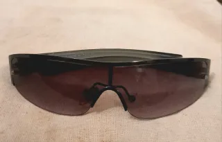 Gafas de sol Gucci negras y marrones