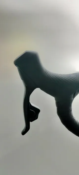 Manetas SRAM Rival con pinzas freno