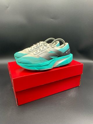 New Balance Rebel V4