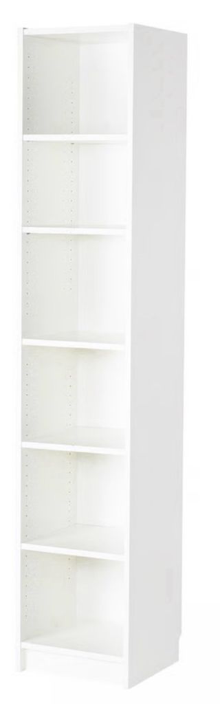 Librería Billy Ikea con puerta