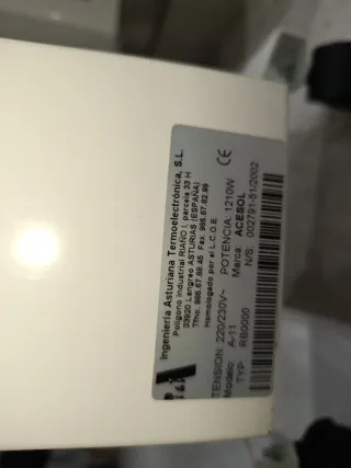 Radiador Eléctrico Plata y Blanco