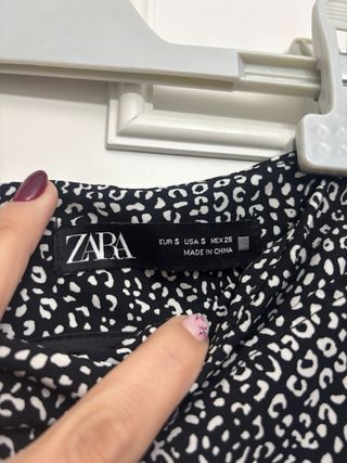 Falda pantalón Zara estampado blanco y negro