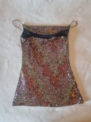 Vestido lentejuelas tirantes pull and bear