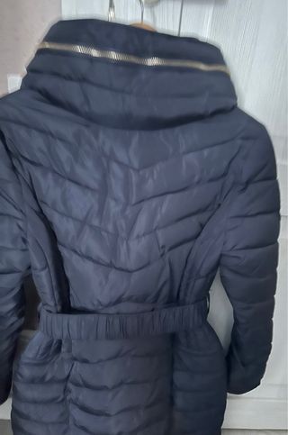 Parka  azul marino con capucha