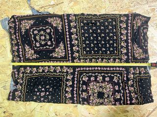 Scampolo stoffa nera fiori 220x85