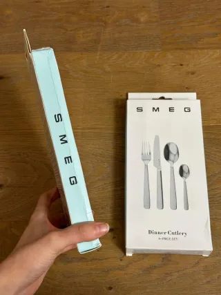 2 Juegos Cubiertos SMEG Nuevos de acero inoxidable