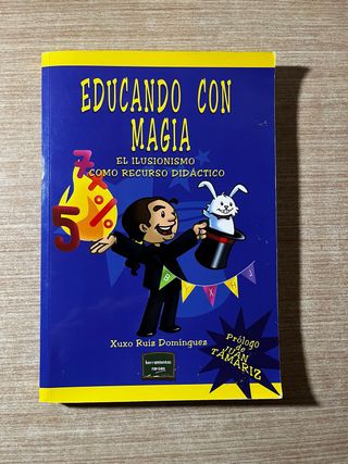 Libro sobre trucos de magia.