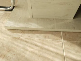 Mesa de comedor y 4 sillas