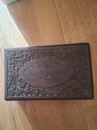 2 Joyeros de Madera Marrón y Plata. 30€