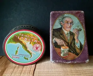 Vecchie scatole tabacco Italia e Justus Hamburg