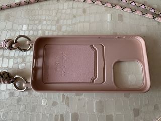 Funda iPhone 14 Pro Max con Cuerda