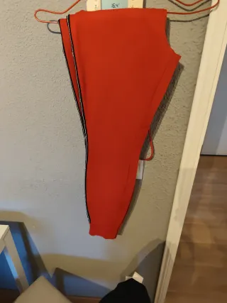 Pantalón deportivo Guess rojo Talla S