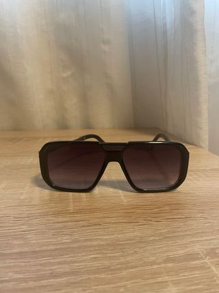 Gafas de sol negras