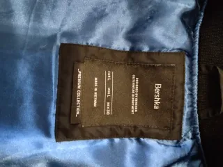 Chaqueta Bershka Negra Talla M