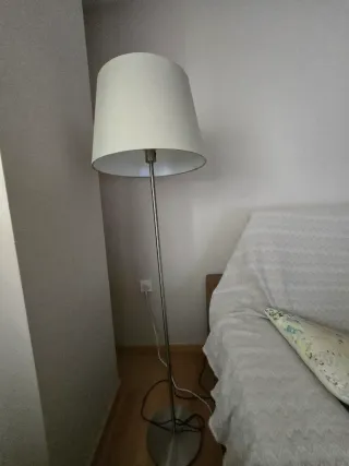 Lámpara de pie moderna