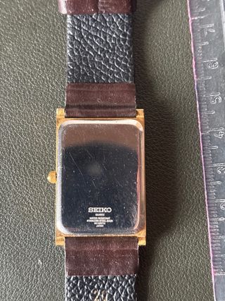 Orologio Seiko dorato al quarzo