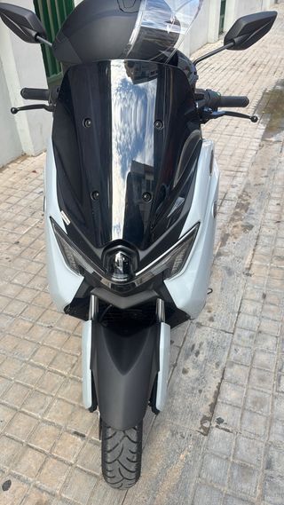 Yamaha NMAX Tech MAX 125