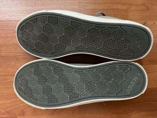 Zapatillas Adidas NEO Grises y Blancas