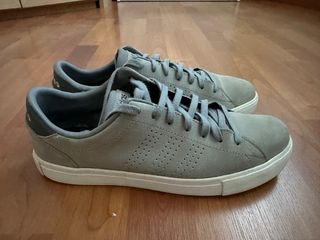 Zapatillas Adidas NEO Grises y Blancas