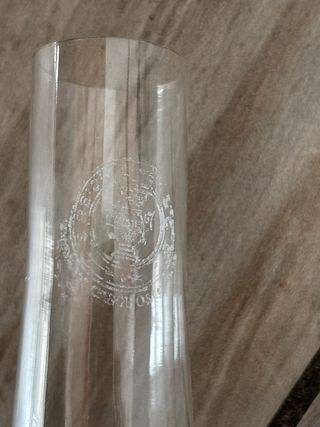 Lampada petrolio d’epoca in vetro opalino decorato