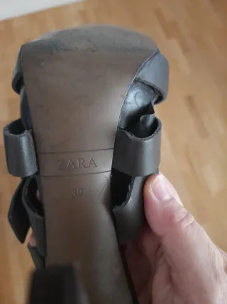 Sandalias de tacón Zara