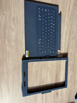 Funda con teclado Logitech para iPad