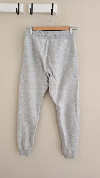 Chandal McKenzie gris