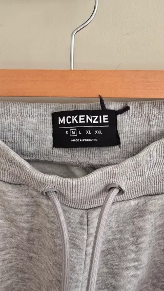 Chandal McKenzie gris