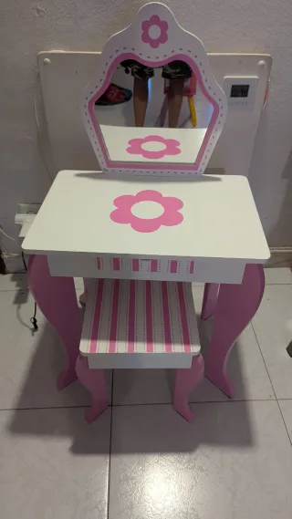 Tocador de maquillaje para niña