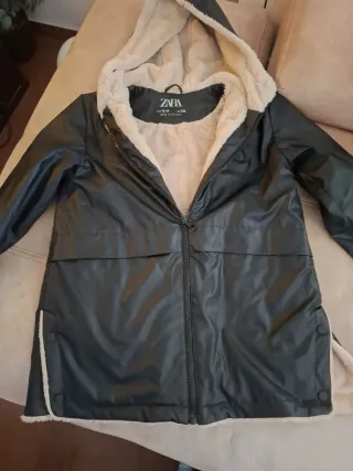 Cazadora Zara Negra con Forro Polar