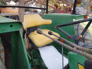 Tractor John Deere 2140 DT con pala