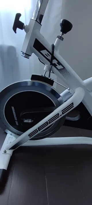 Bicicleta Spinning BH SB2