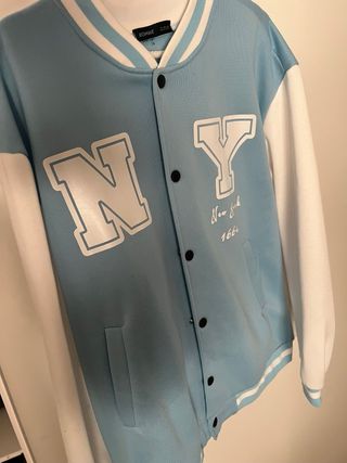 Chaqueta Americana NY Talla M azul y blanco