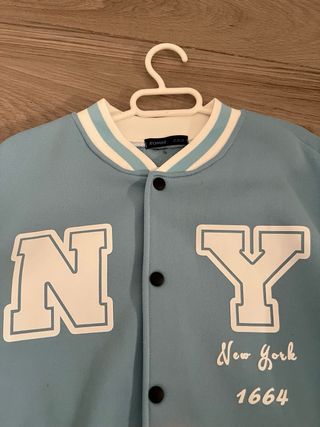 Chaqueta Americana NY Talla M azul y blanco