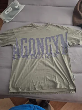 Camiseta AGONGYM talla S oversize