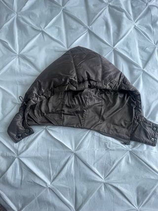 Abrigo Geox plumífero color visón